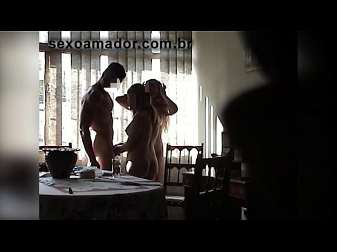 ❤️ L'amichi sessu invitanu un omu gigante è un trio cun ellu ️❌ Porno fb à noi % co.porngifmag-com.ru%